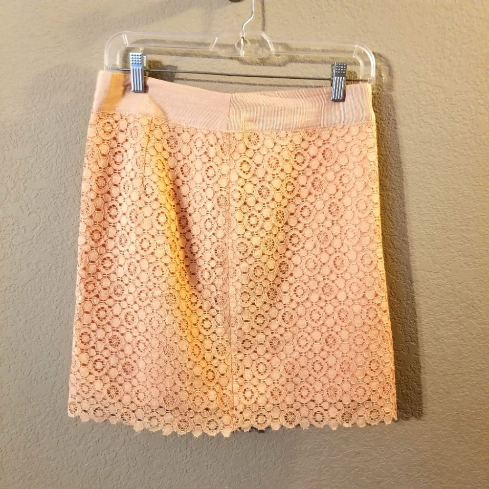 Forever 21 Womens Pale Peach Skirt with Lace Overlay Size Medium
